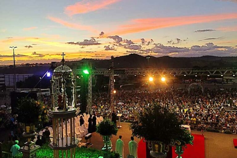 Programação da Festa de Aniversário de Trindade Ache Festas