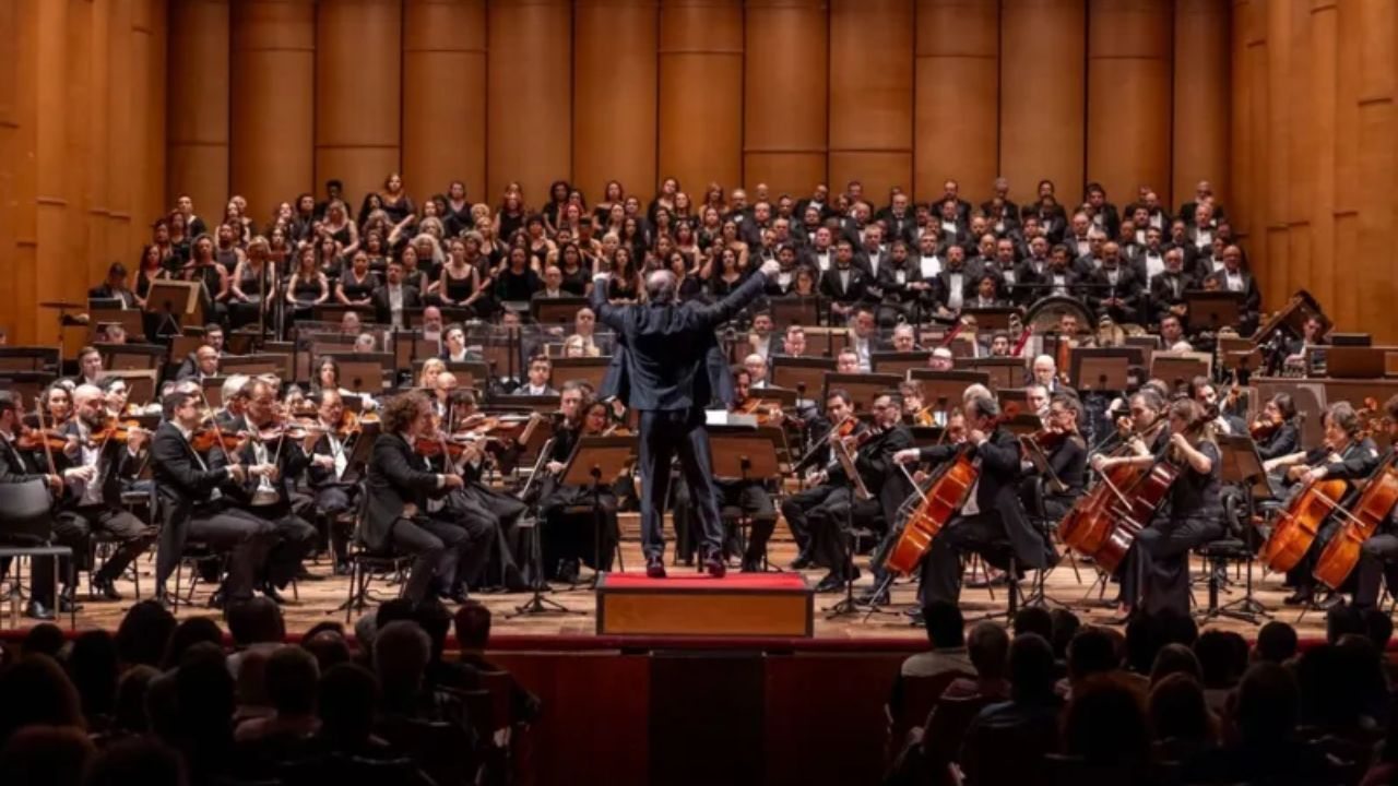 Abril no Theatro Municipal de São Paulo: Música, Reflexão e Tradição