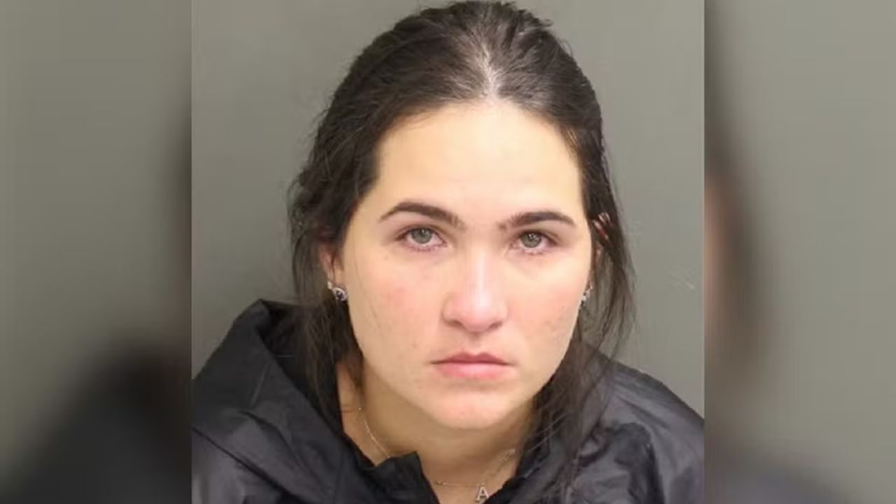 Esposa de Henrique, da dupla com Juliano, é presa em Orlando, nos Estados Unidos